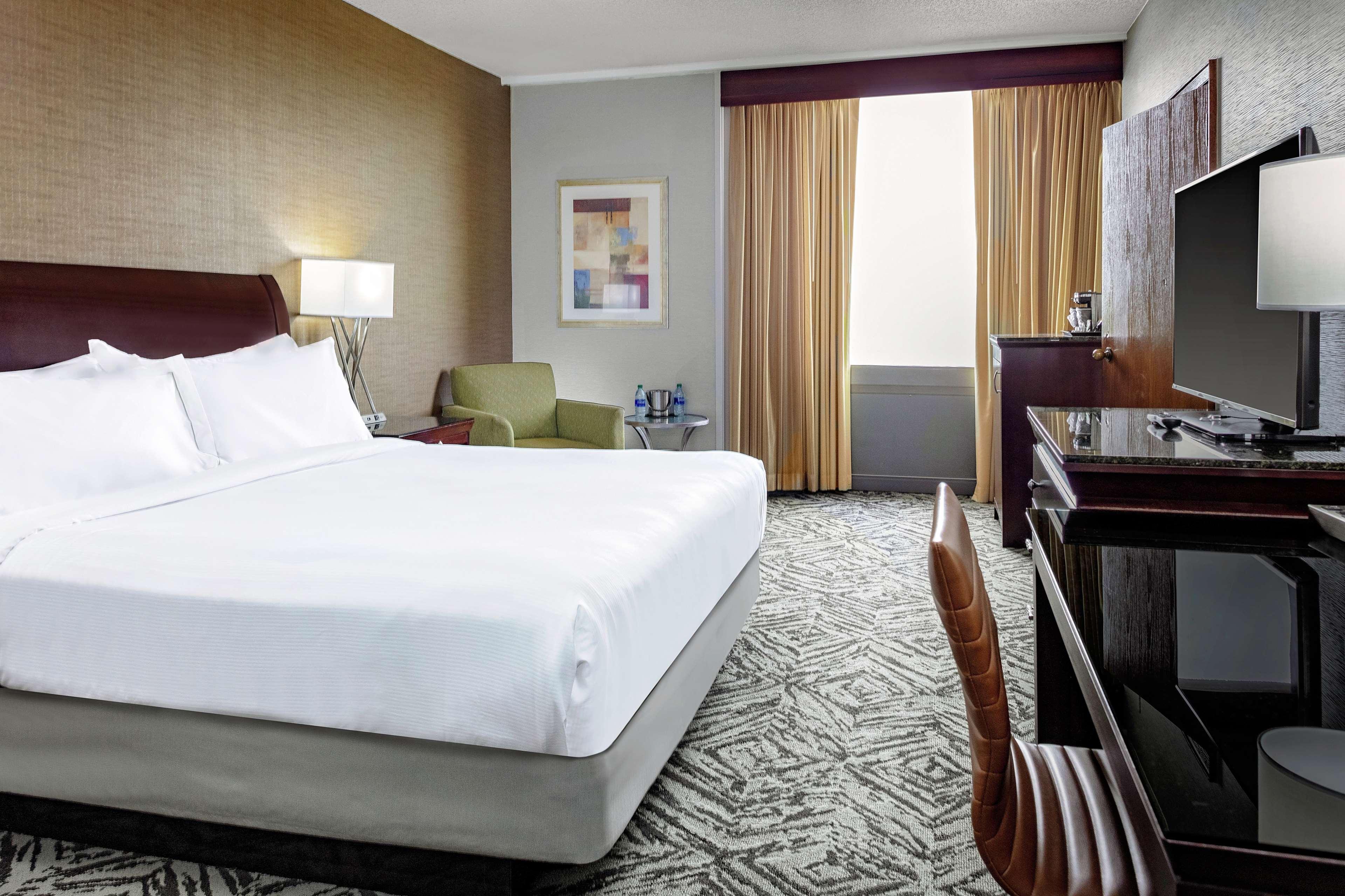 Doubletree By Hilton Hotel & Executive Meeting Center Omaha-Downtown Ngoại thất bức ảnh